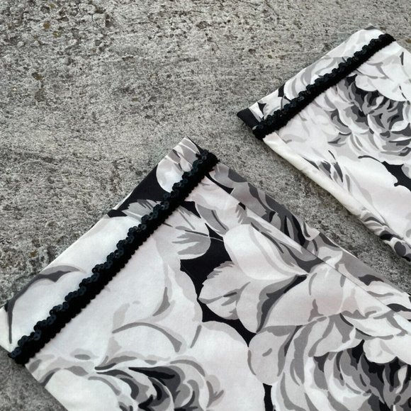 Central Falls Women Pant White/Black Floral Print Pant Size 6 Made USA - Picture 4 of 9